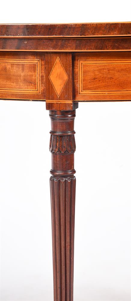 Y A PAIR OF GEORGE III MAHOGANY AND SATINWOOD CROSSBANDED DEMI-LUNE CARD TABLES, CIRCA 1800 - Image 4 of 5