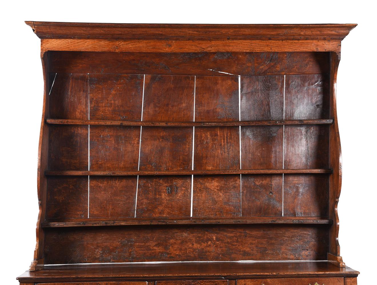 AN OAK DRESSER BASE AND RACK, SECOND HALF OF 18TH CENTURY AND LATER - Image 3 of 6
