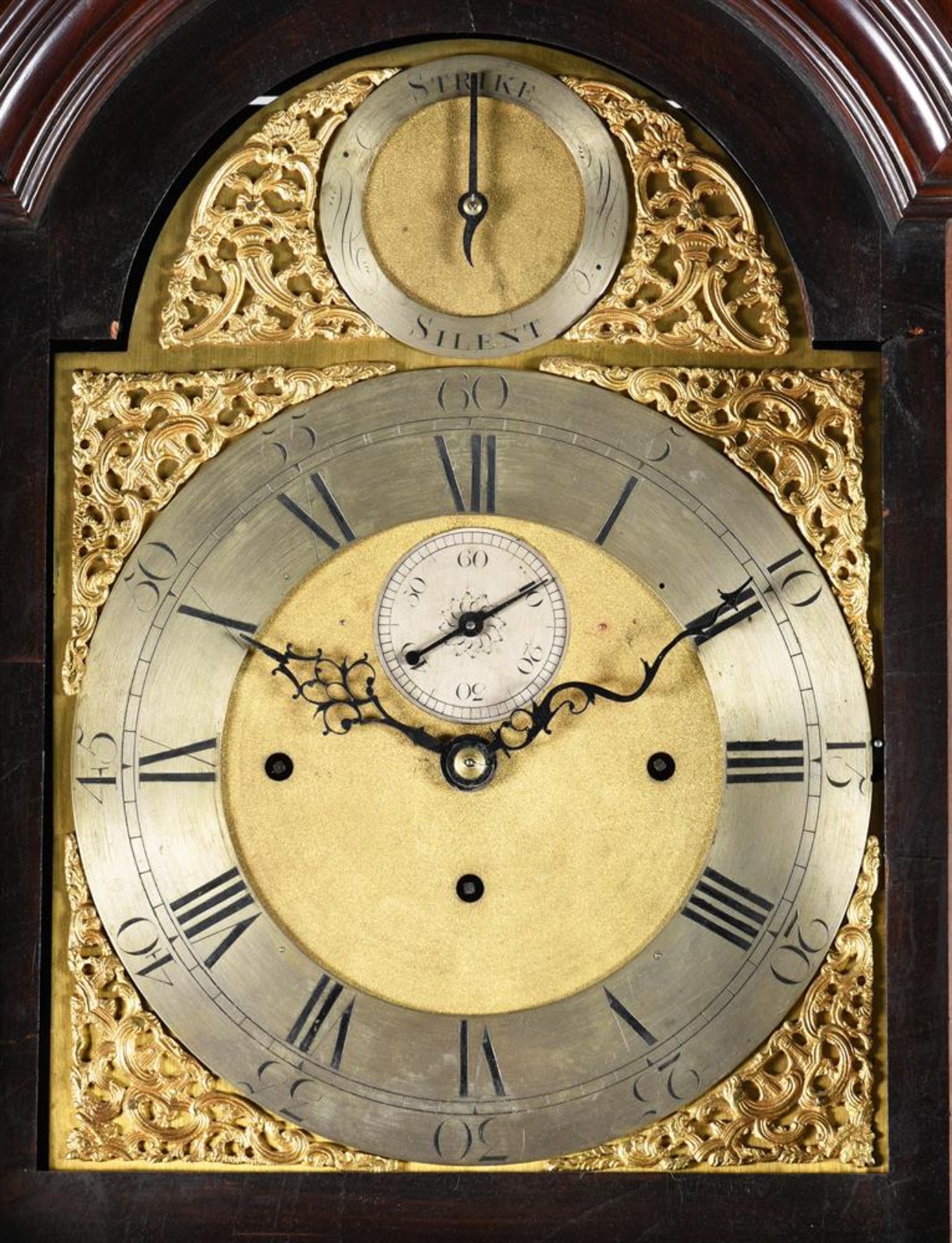 A LATE VICTORIAN INLAID MAHOGANY QUARTER-CHIMING EIGHT-DAY LONGCASE CLOCK - Bild 2 aus 3