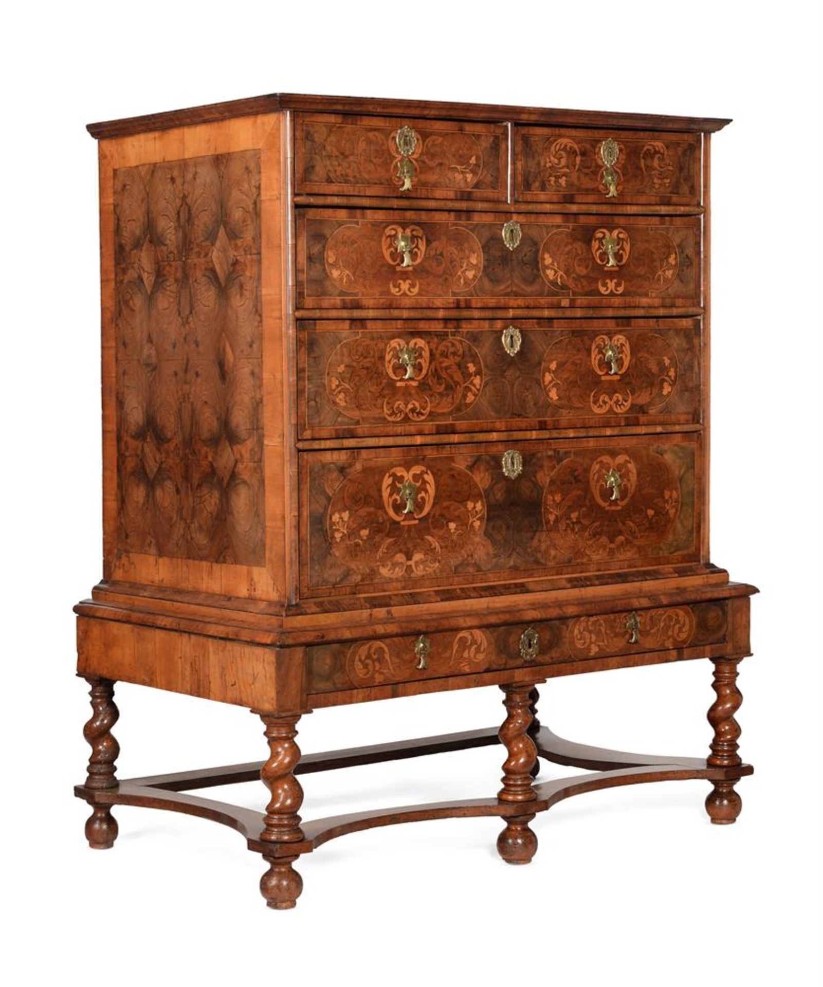 A FINE AND RARE WILLIAM & MARY WALNUT, FRUITWOOD, OLIVE-WOOD OYSTER-VENEERED CHEST ON STAND - Bild 4 aus 5