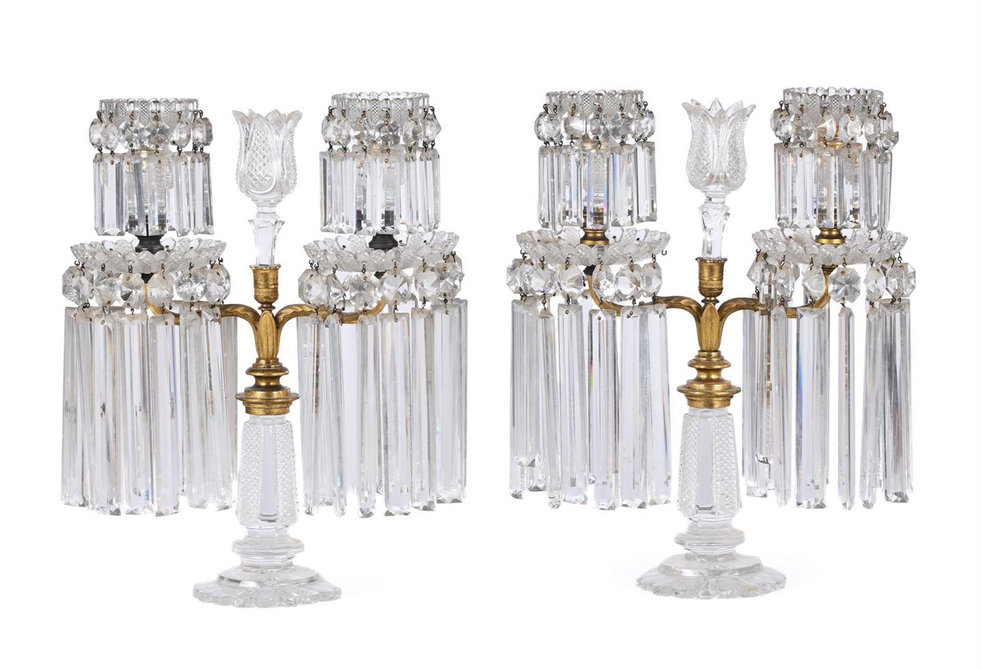 A PAIR OF REGENCY CUT GLASS TABLE LUSTRES IN THE MANNER OF JOHN BLADES, EARLY 19TH CENTURY - Image 3 of 3