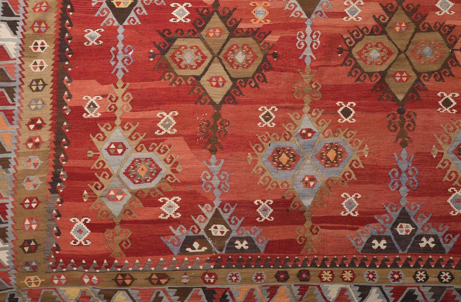 A KILIM CARPET, POSSIBLY QUASHQAI, approximately 398 x 314cm - Image 2 of 2