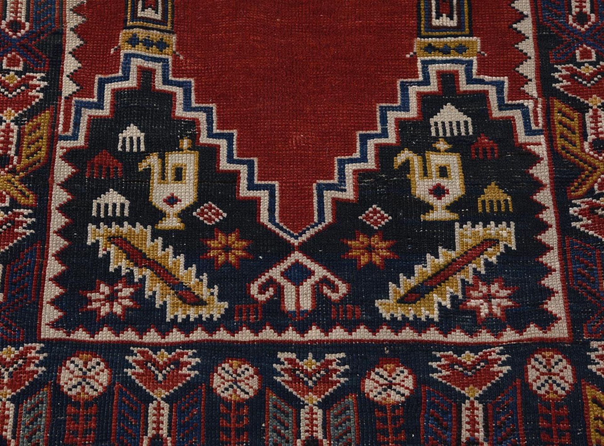 AN ANATOLIAN PRAYER RUG, approximately 184 x 115cm - Bild 2 aus 3