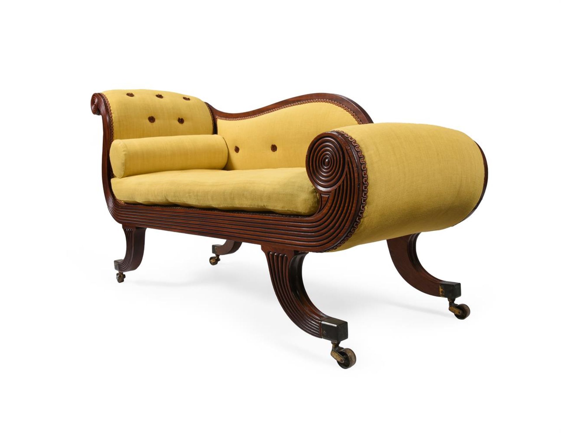 A REGENCY MAHOGANY AND BUTTON UPHOLSTERED DAY BED, CIRCA 1815 - Bild 3 aus 6