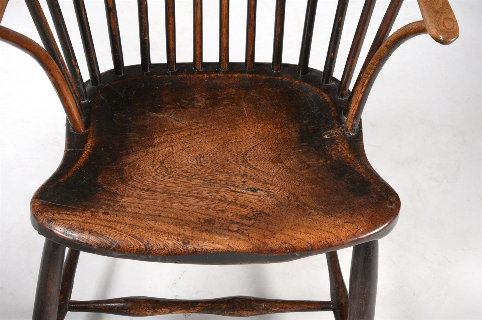 A PAIR OF FRUITWOOD, ASH AND ELM WINDSOR ARMCHAIRS, LATE 18TH/EARLY 19TH CENTURY - Image 5 of 6