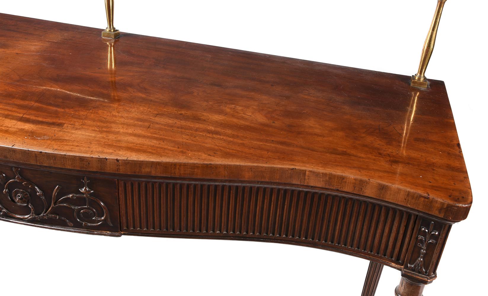 A FINE GEORGE III MAHOGANY SERPENTINE FRONTED SERVING TABLE, AFTER DESIGNS BY LINNELL OR ADAM - Image 6 of 7