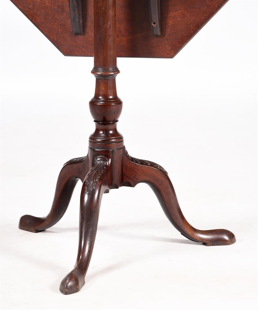 A GEORGE III MAHOGANY OCTAGONAL TRIPOD TABLE, THIRD QUARTER 18TH CENTURY - Image 3 of 3