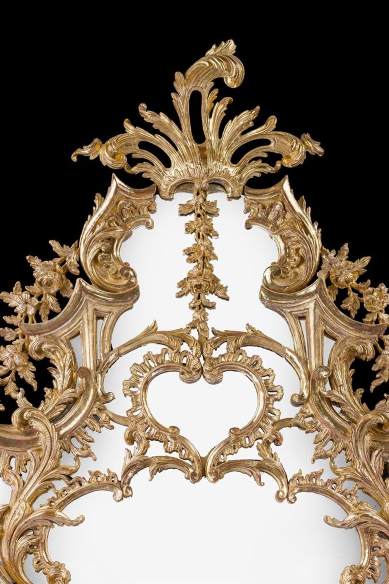 A PAIR OF MONUMENTAL CARVED GILTWOOD PIER MIRRORS, 19TH CENTURY - Bild 5 aus 13