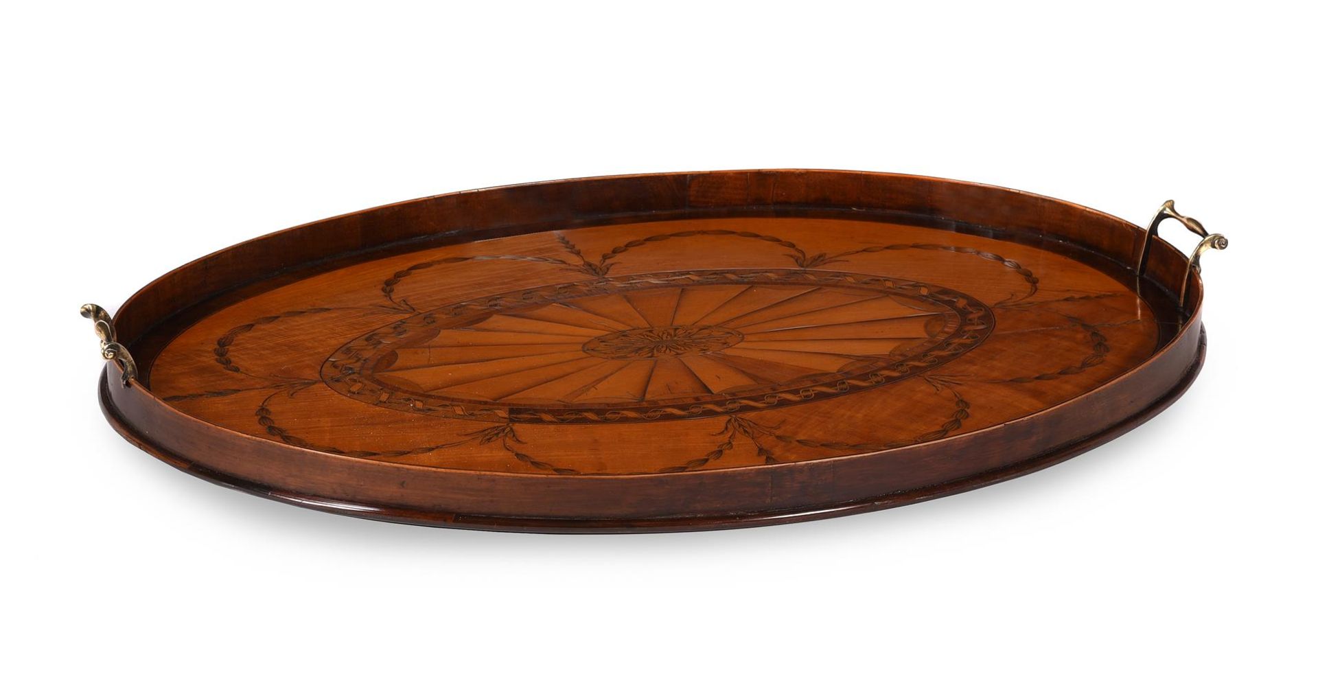 A GEORGE III SATINWOOD AND MARQUETRY INLAID OVAL TRAY, ATTRIBUTED TO GILLOWS, CIRCA 1780 - Bild 3 aus 4