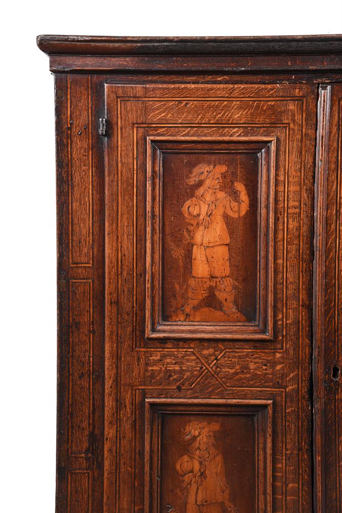 A CONTINENTAL OAK AND MARQUETRY CUPBOARD LATE 17TH/EARLY 18TH CENTURY - Image 3 of 6