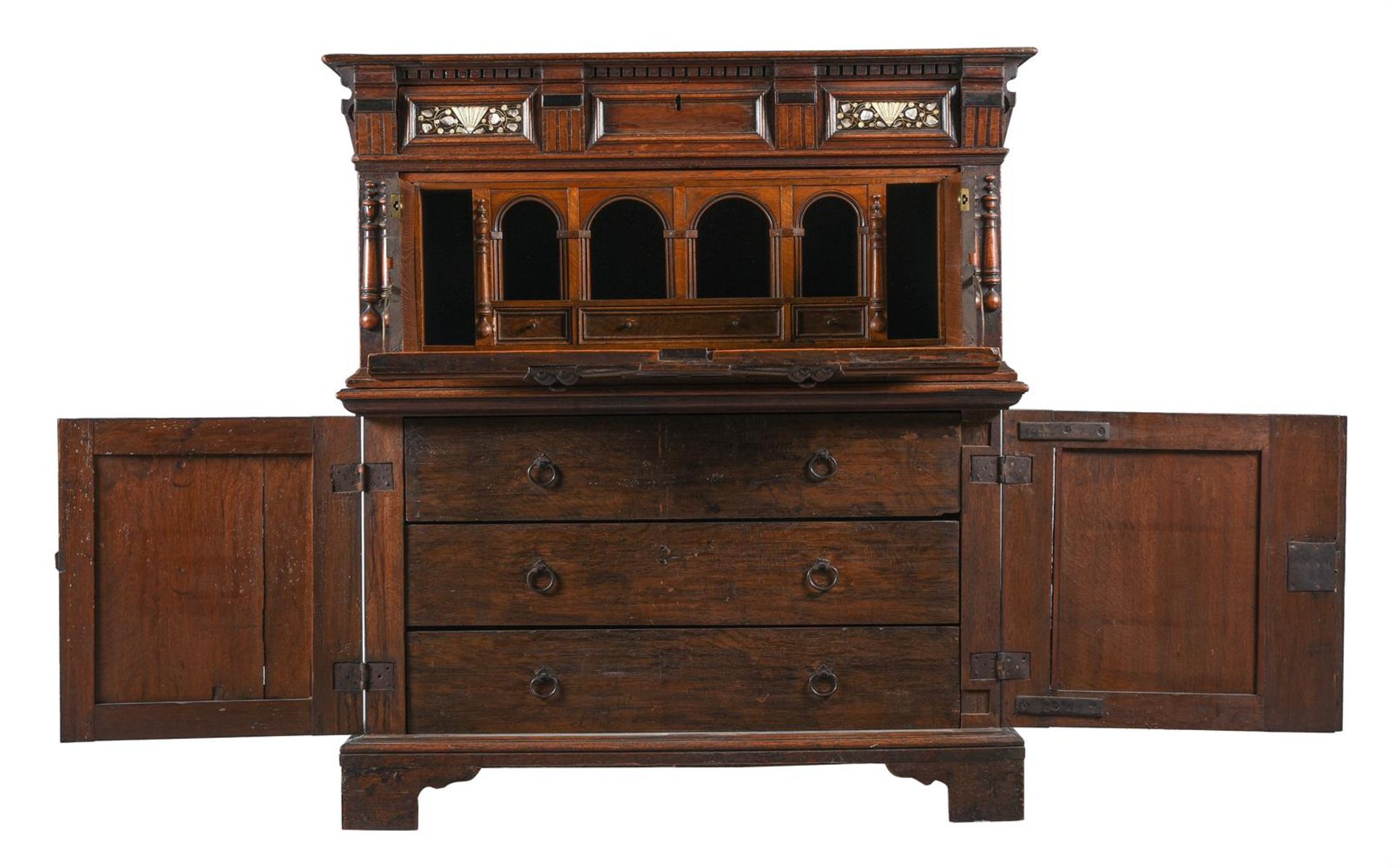 Y AN OAK, BONE AND MOTHER OF PEARL MARQUETRY INLAID SECRETAIRE CHEST OF DRAWERS, CIRCA 1660 AND LATE - Image 6 of 6