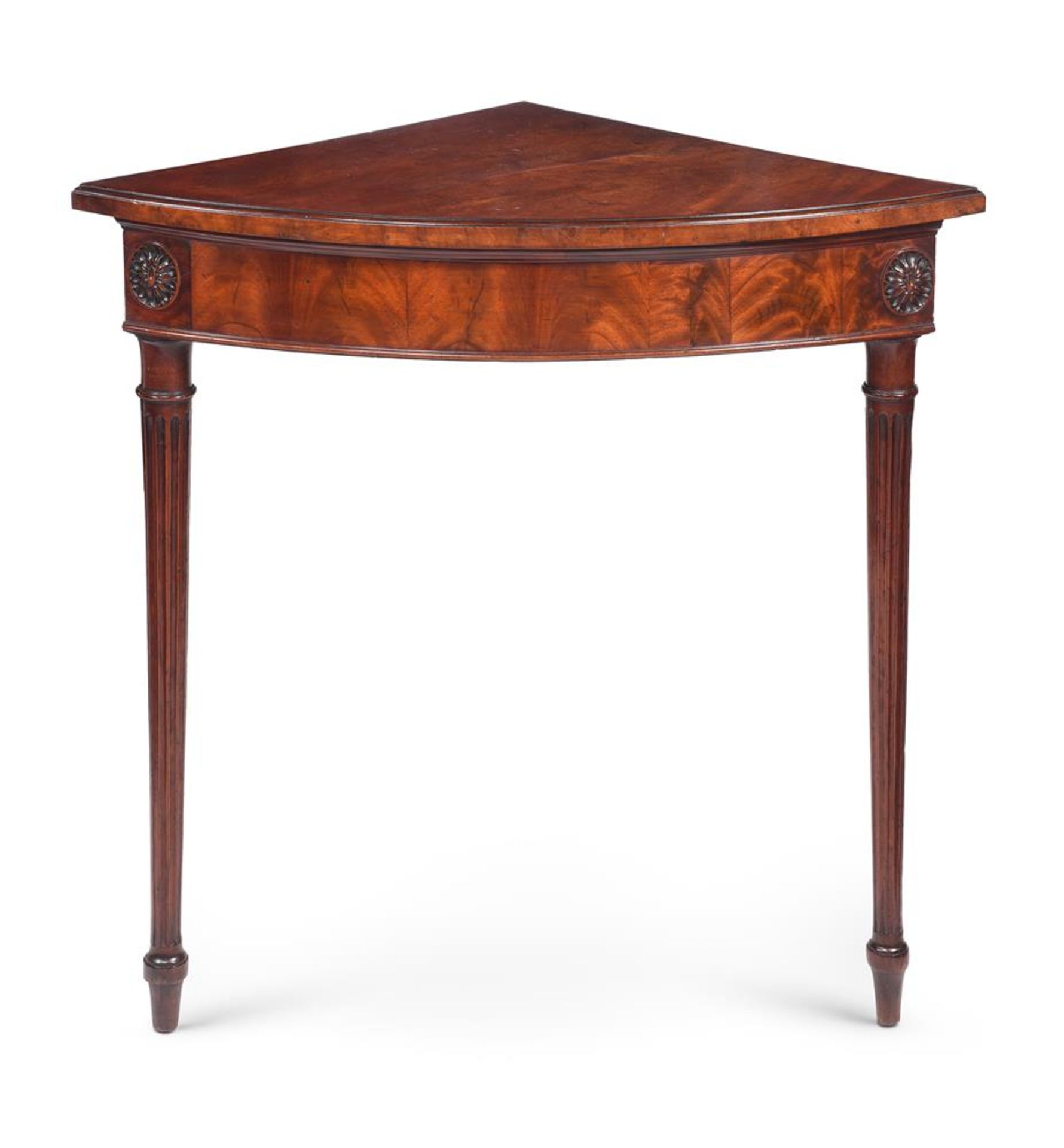 AN UNUSUAL GEORGE III MAHOGANY CORNER TABLE, CIRCA 1790