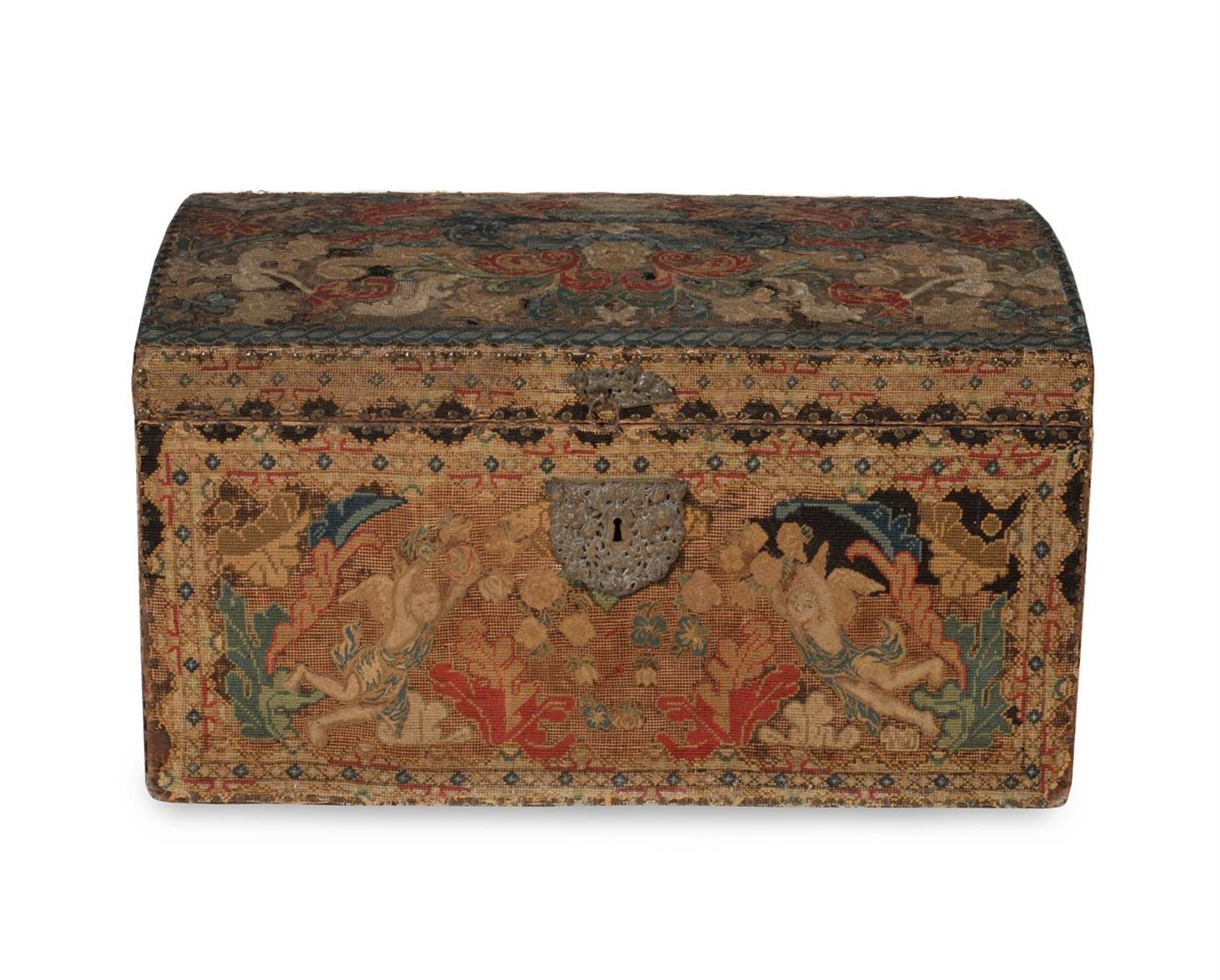 A GEORGE II GROS AND PETIT POINT NEEDLEWORK COVERED CHEST, CIRCA 1755 - Bild 2 aus 7