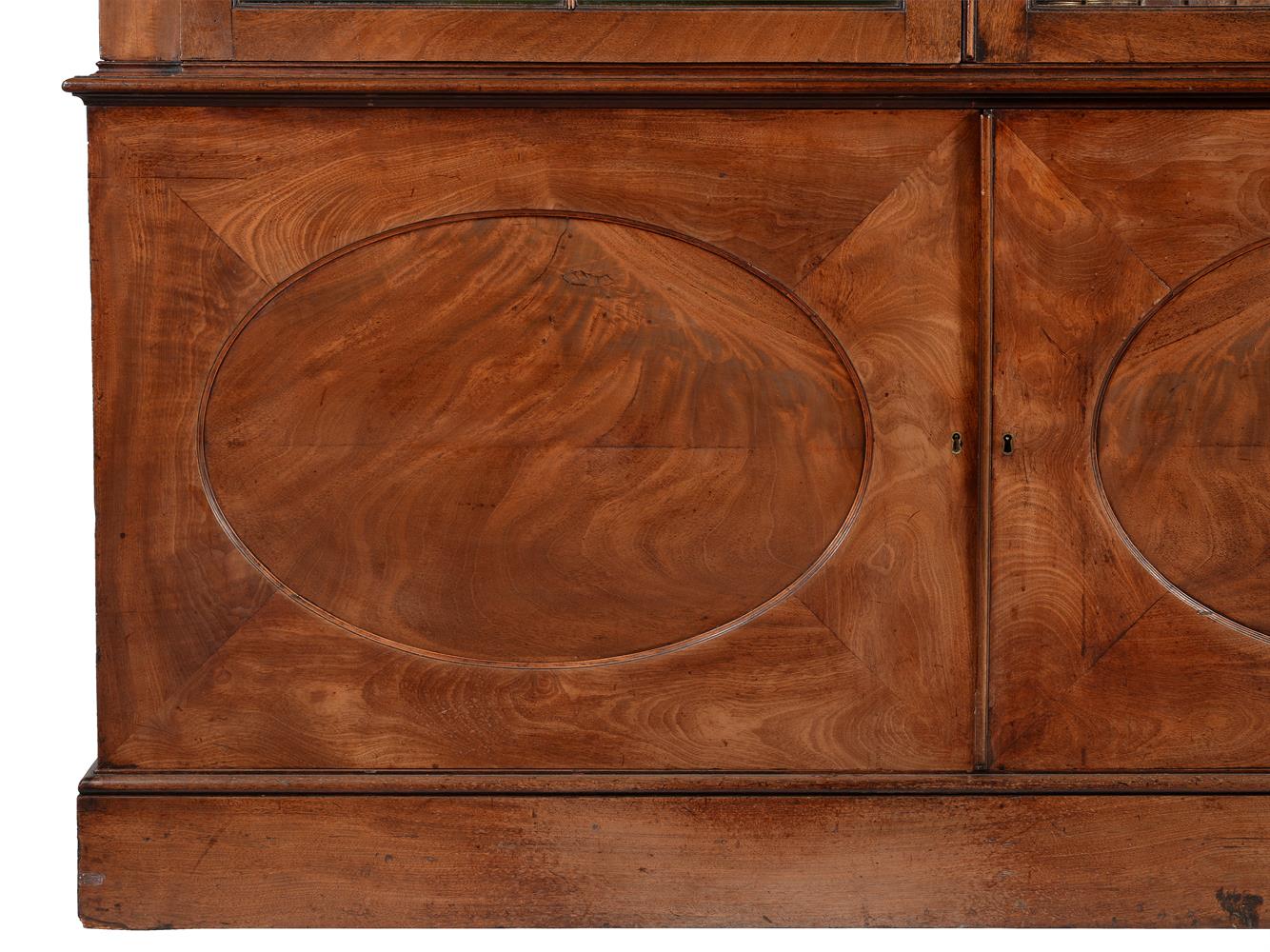 A GEORGE III MAHOGANY LIBRARY BOOKCASE, IN THE MANNER OF THOMAS CHIPPENDALE THE YOUNGER - Image 3 of 6