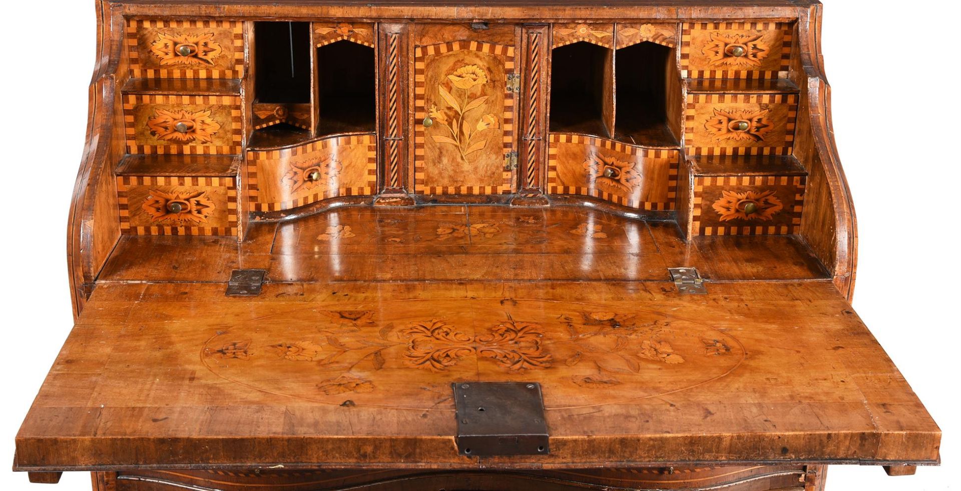 A DUTCH WALNUT AND SPECIMEN MARQUETRY SERPENTINE FRONTED BUREAU, LATE 18TH CENTURY - Image 3 of 6