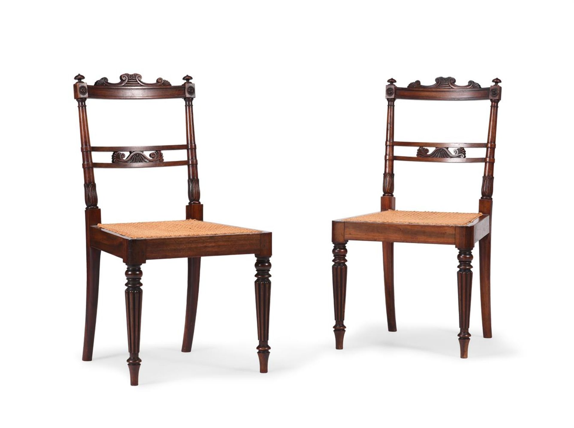 Y A SET OF SIX REGENCY GONCALO ALVES CHAIRS, CIRCA 1820 - Bild 2 aus 7