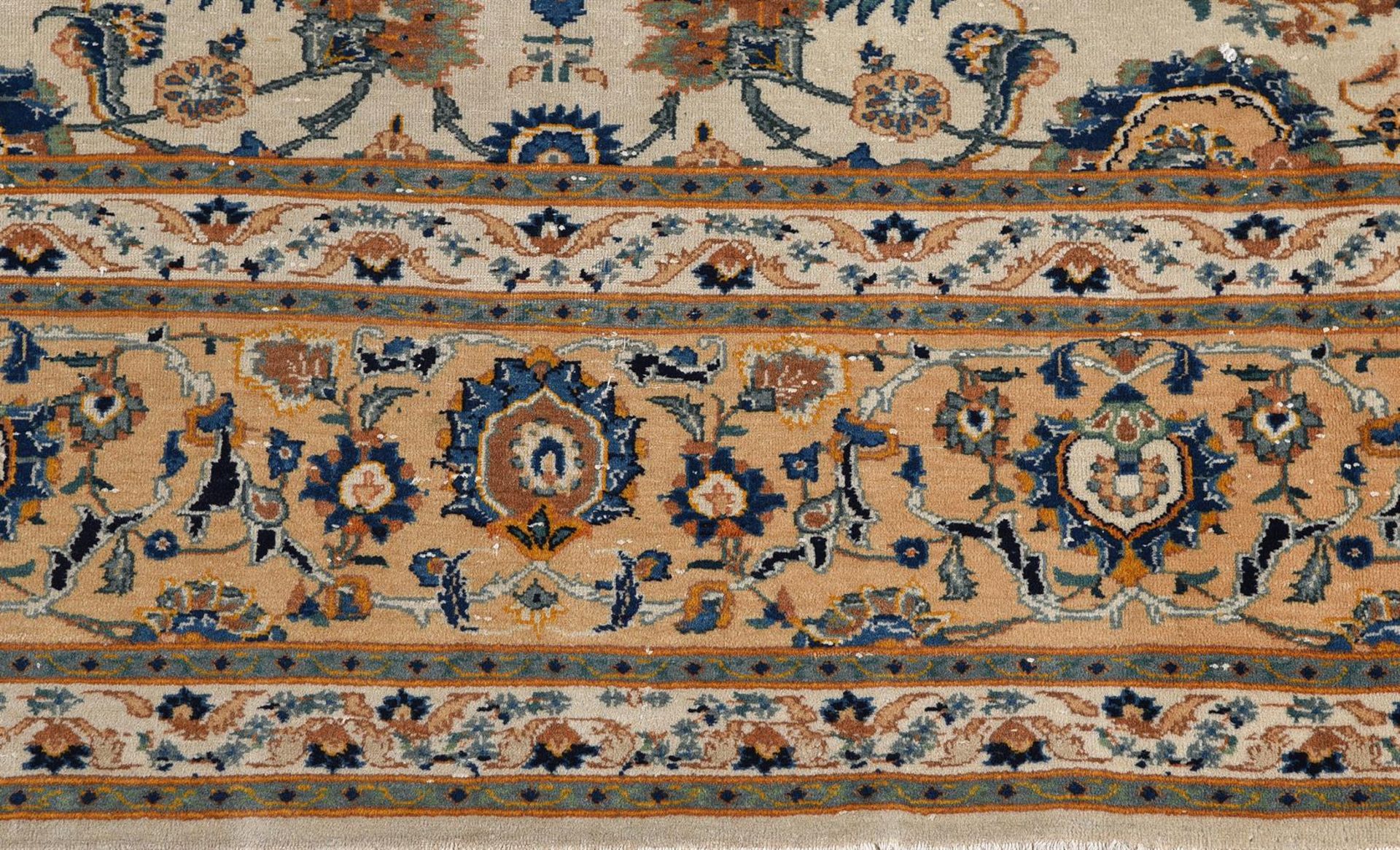 A KASHAN CARPET, approximately 361 x 263cm - Bild 3 aus 3