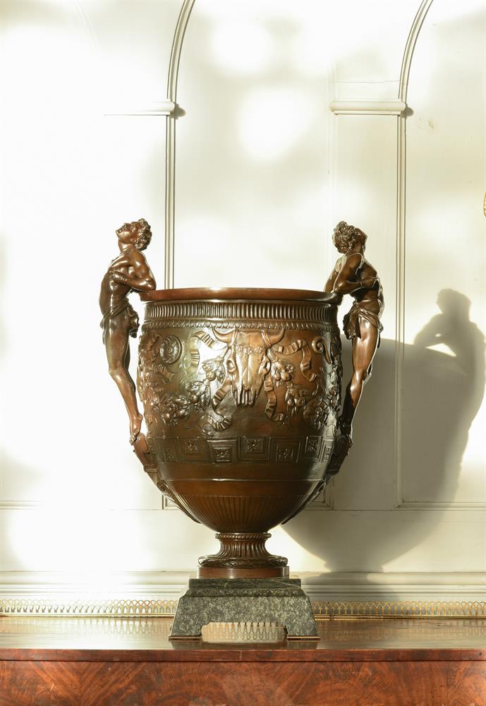 A LARGE BRONZE NEOCLASSICAL URN, THE 'VASE ECLAVES', LATE 19TH CENTURY - Image 6 of 9