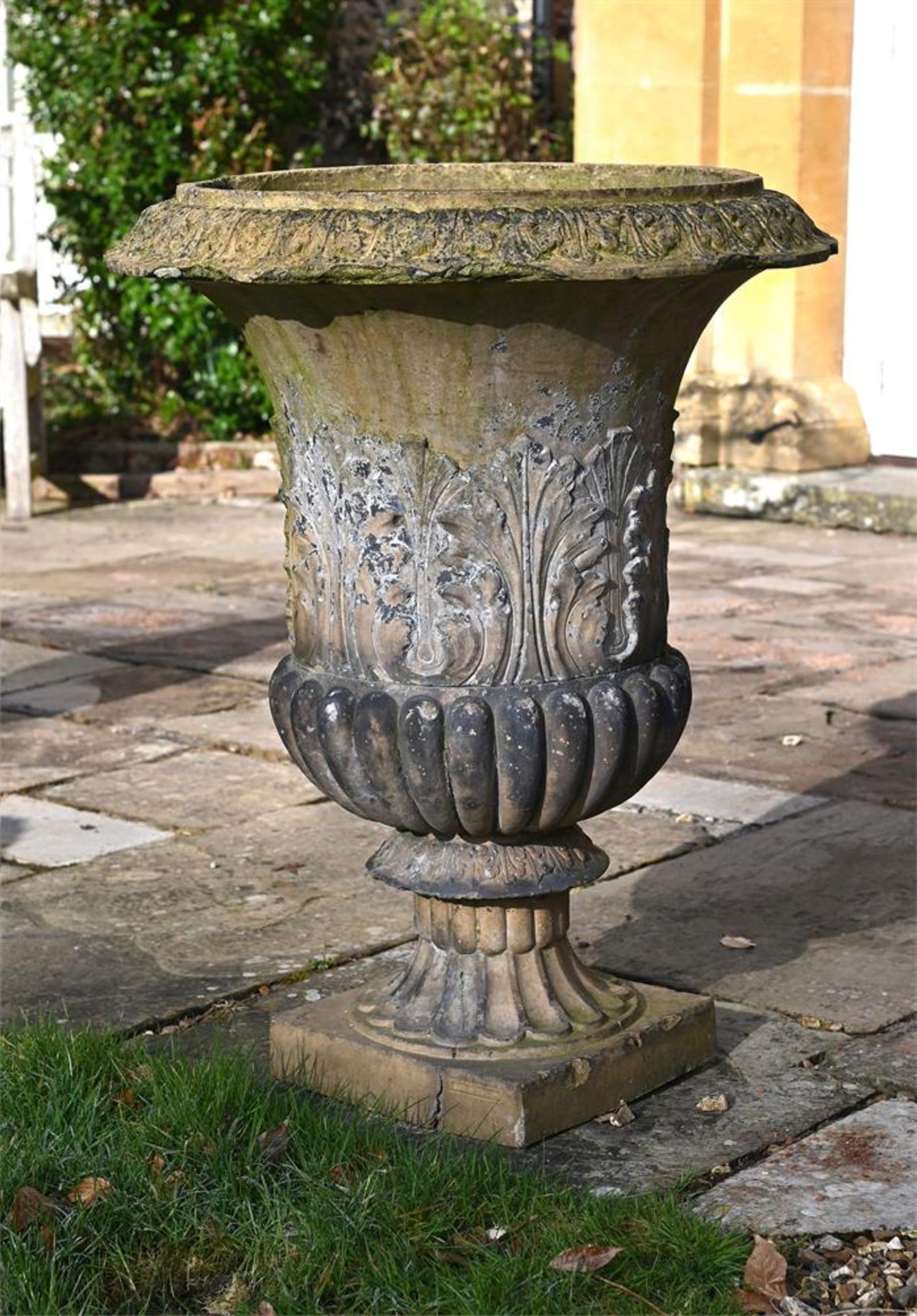 A SCOTTISH TERRACOTTA CAMPANA URN, BY ALEX WILSON AND SON DUNFERMLINE, LATE 19TH CENTURY