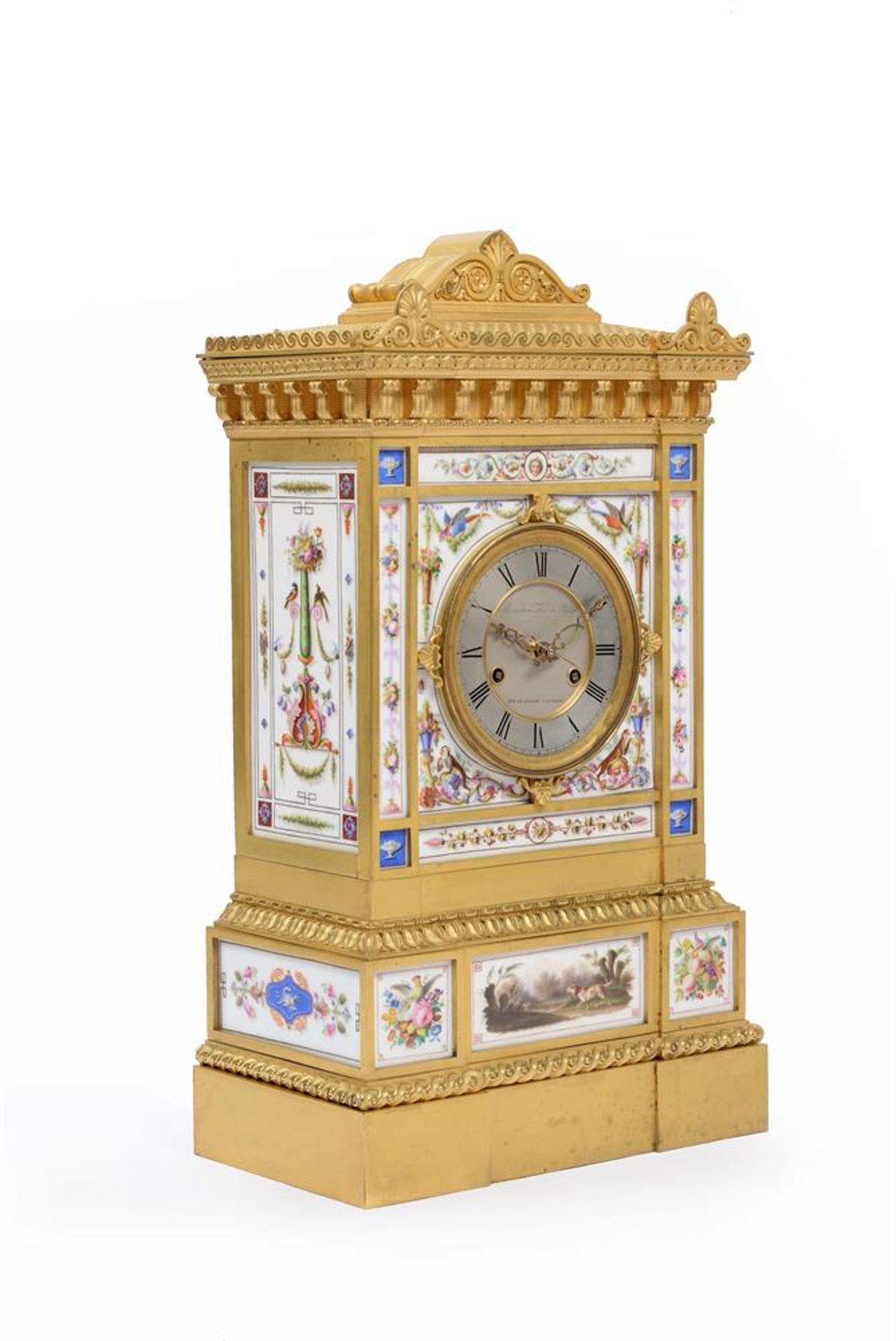 A FRENCH RESTAURATION ORMOLU AND PARIS PORCELAIN ARCHITECTURAL MANTEL CLOCK, CIRCA 1830 - Bild 2 aus 4
