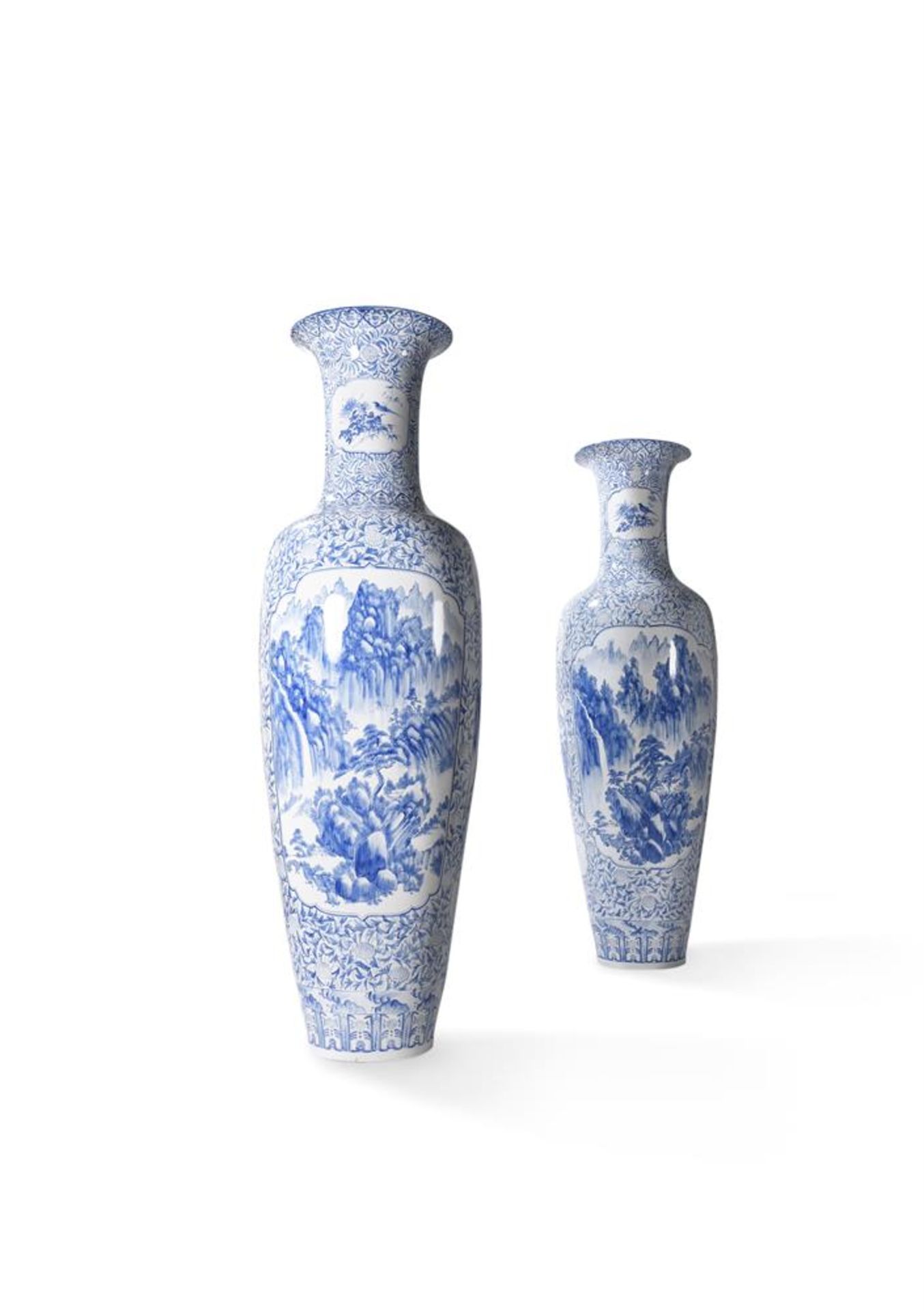 A PAIR OF MASSIVE BLUE AND WHITE PORCELAIN VASES, IN CHINESE STYLE, OF RECENT MANUFACTURE