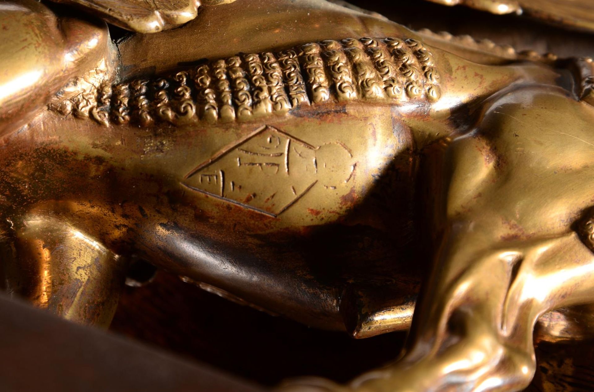 A PAIR OF BRONZE MODELS OF THE ASSYRIAN SPHINX, LATE 19TH/EARLY 20TH CENTURY - Image 5 of 5