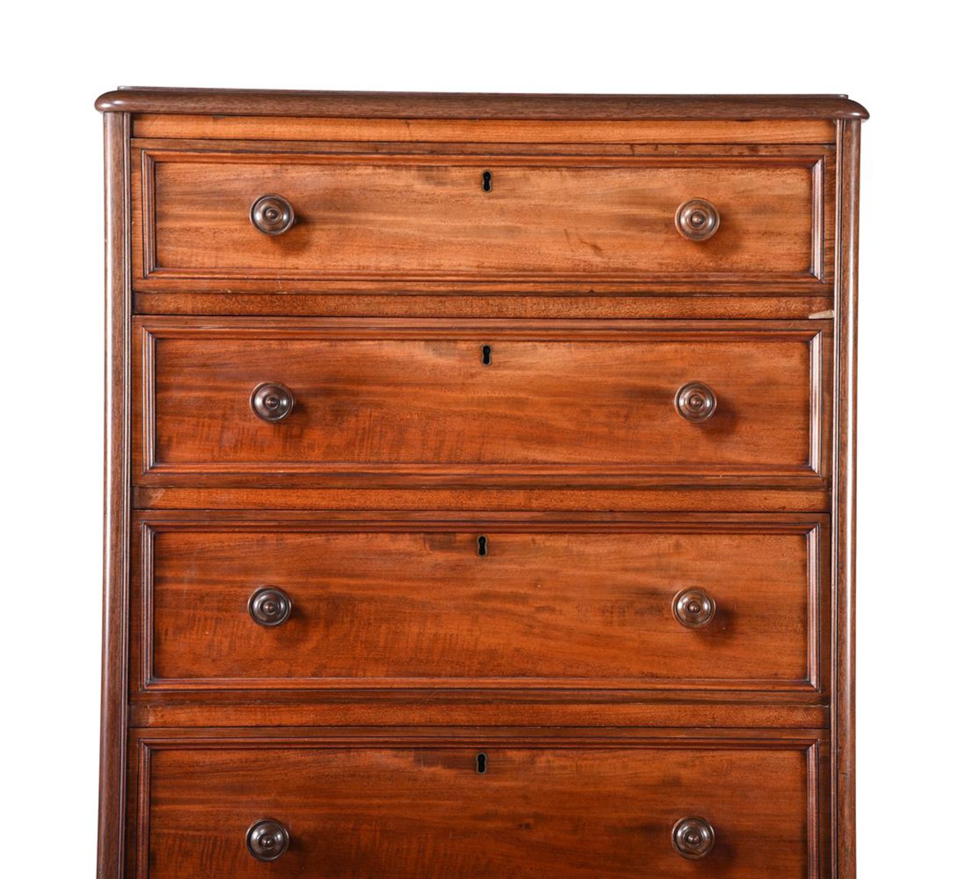 Y A PAIR OF VICTORIAN MAHOGANY 'WELLINGTON' CHESTS OF DRAWERS, CIRCA 1840 - Bild 2 aus 4
