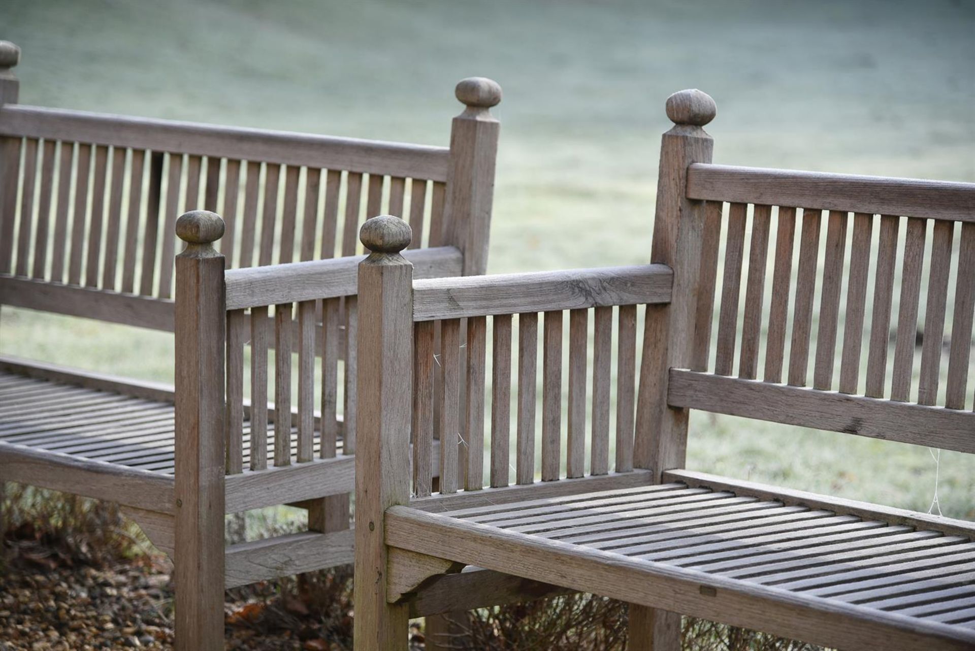 A GROUP OF 'MAN O'WAR' TEAK FURNITURE, ATTRIBUTED TO HEALS FOR CASTLES SHIPBREAKING CO - Bild 2 aus 3