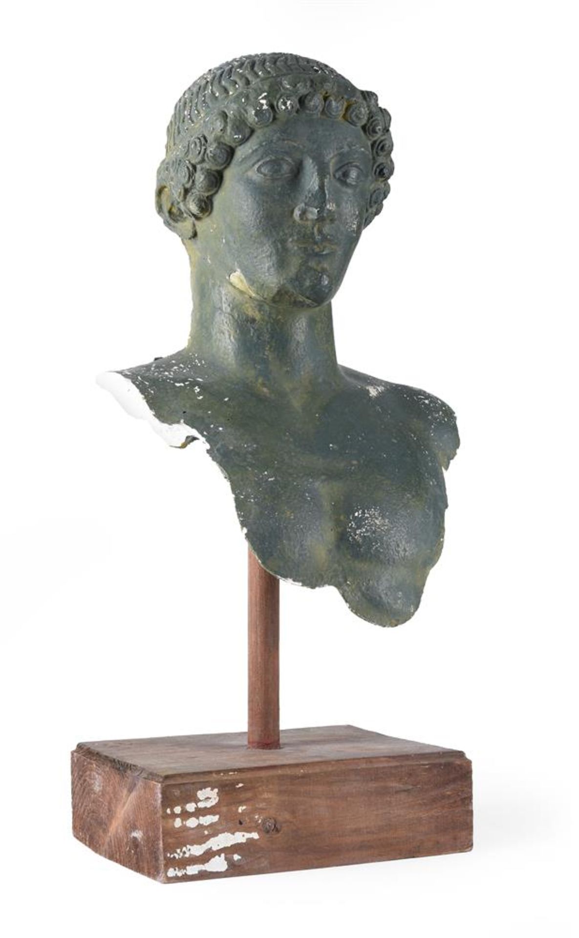A PATINATED PLASTER BUST AFTER THE CHARIOTEER OF DELPHI, 19TH/20TH CENTURY