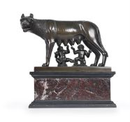 AN ITALIAN 'GRAND TOUR' BRONZE CAPITOLINE SHE-WOLF, EARLY 19TH CENTURY