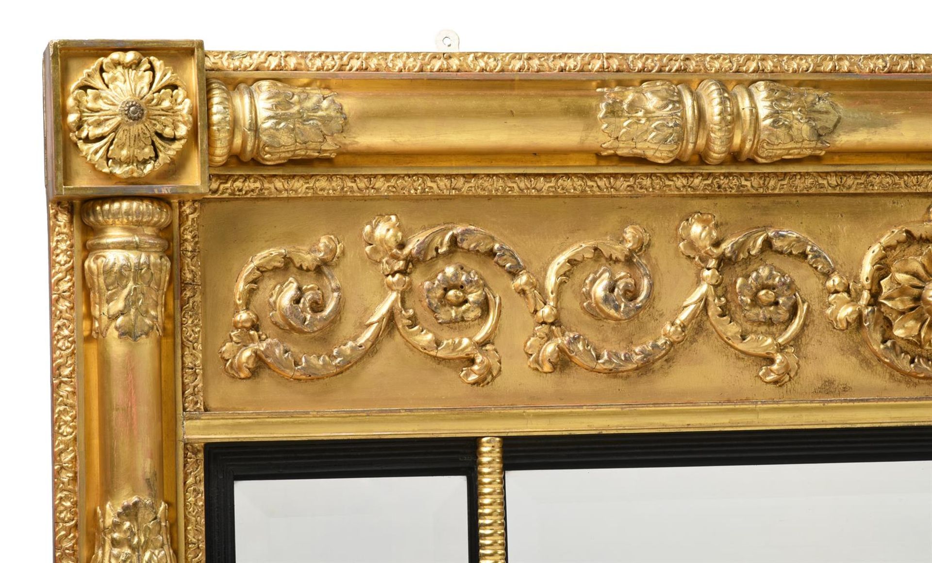 AN IRISH GEORGE IV GILTWOOD AND GESSO OVERMANTEL WALL MIRROR, CIRCA 1825 - Bild 4 aus 6