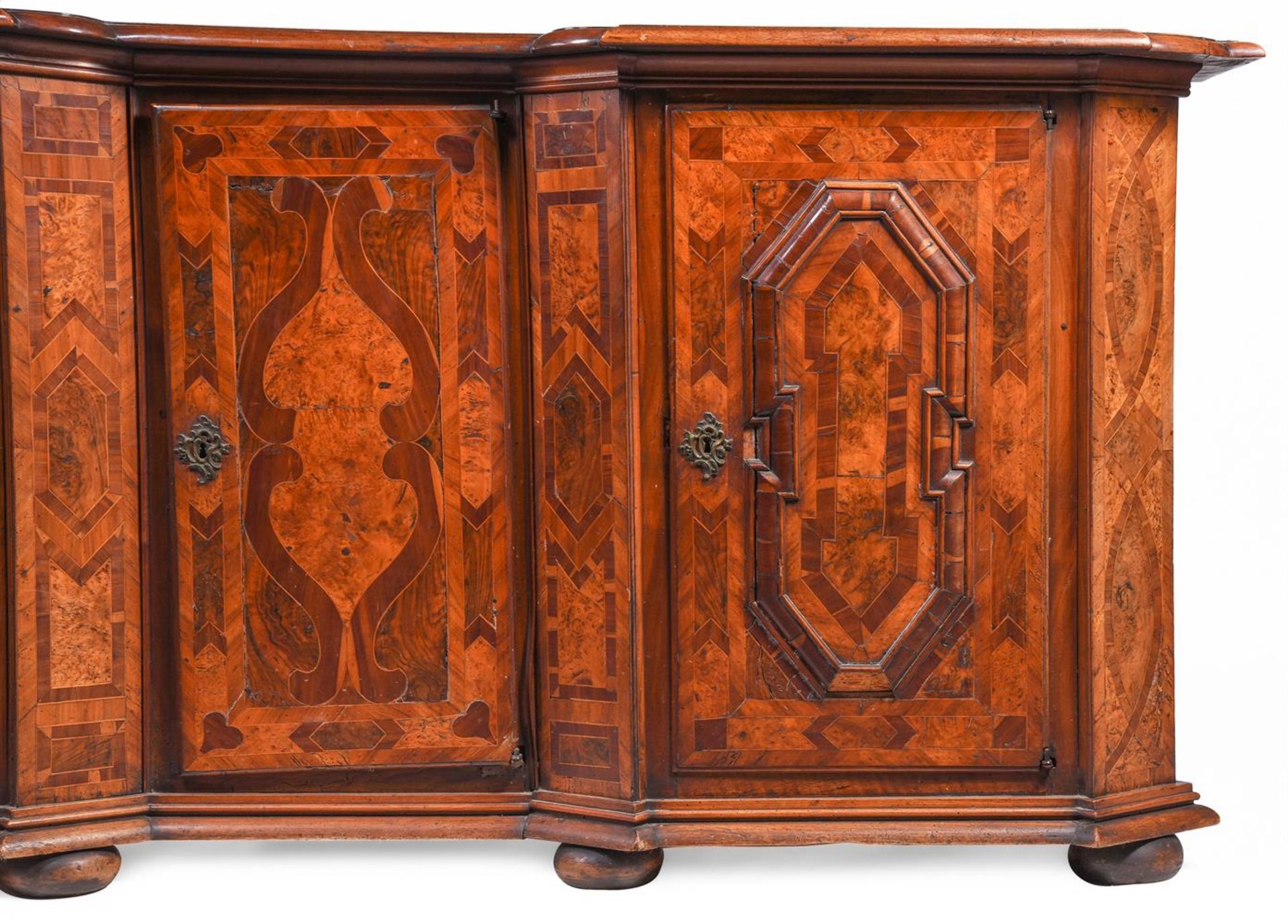 A SWISS WALNUT, BURR WALNUT AND FRUITWOOD BREAKFRONT SIDE CABINET, THIRD QUARTER 18TH CENTURY - Image 4 of 6