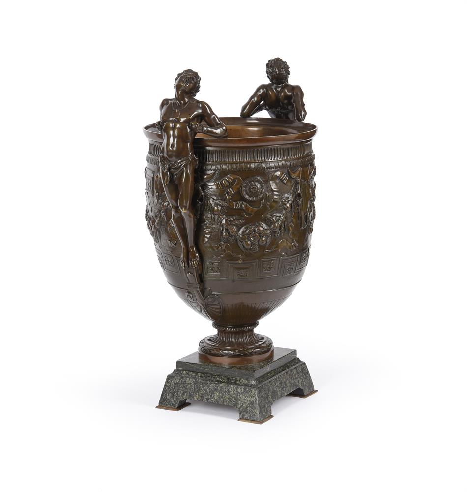 A LARGE BRONZE NEOCLASSICAL URN, THE 'VASE ECLAVES', LATE 19TH CENTURY - Image 2 of 9