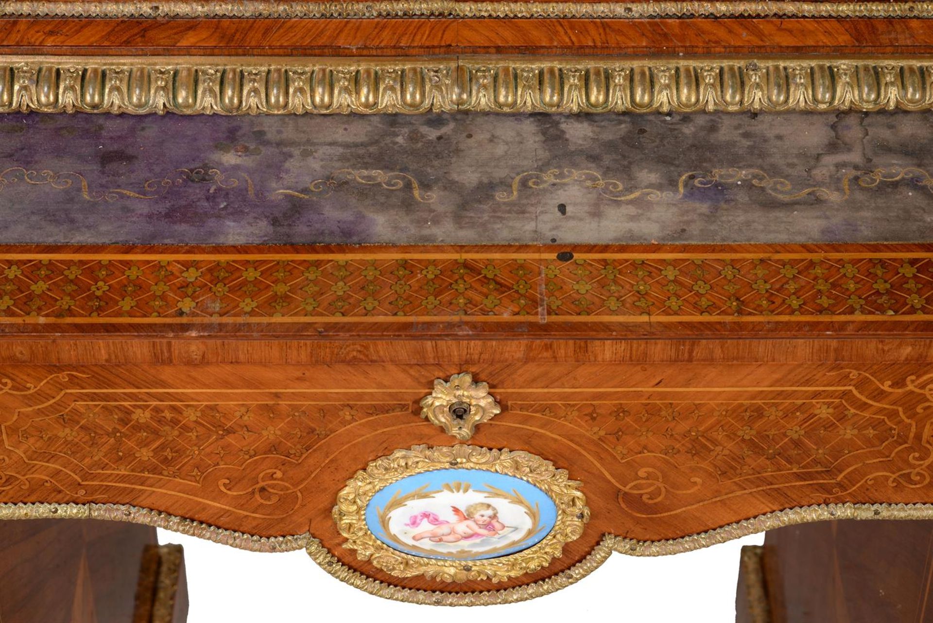 Y A VICTORIAN TULIPWOOD, WALNUT, MARQUETRY, GILT METAL AND PORCELAIN MOUNTED CABINET, CIRCA 1875 - Image 3 of 7