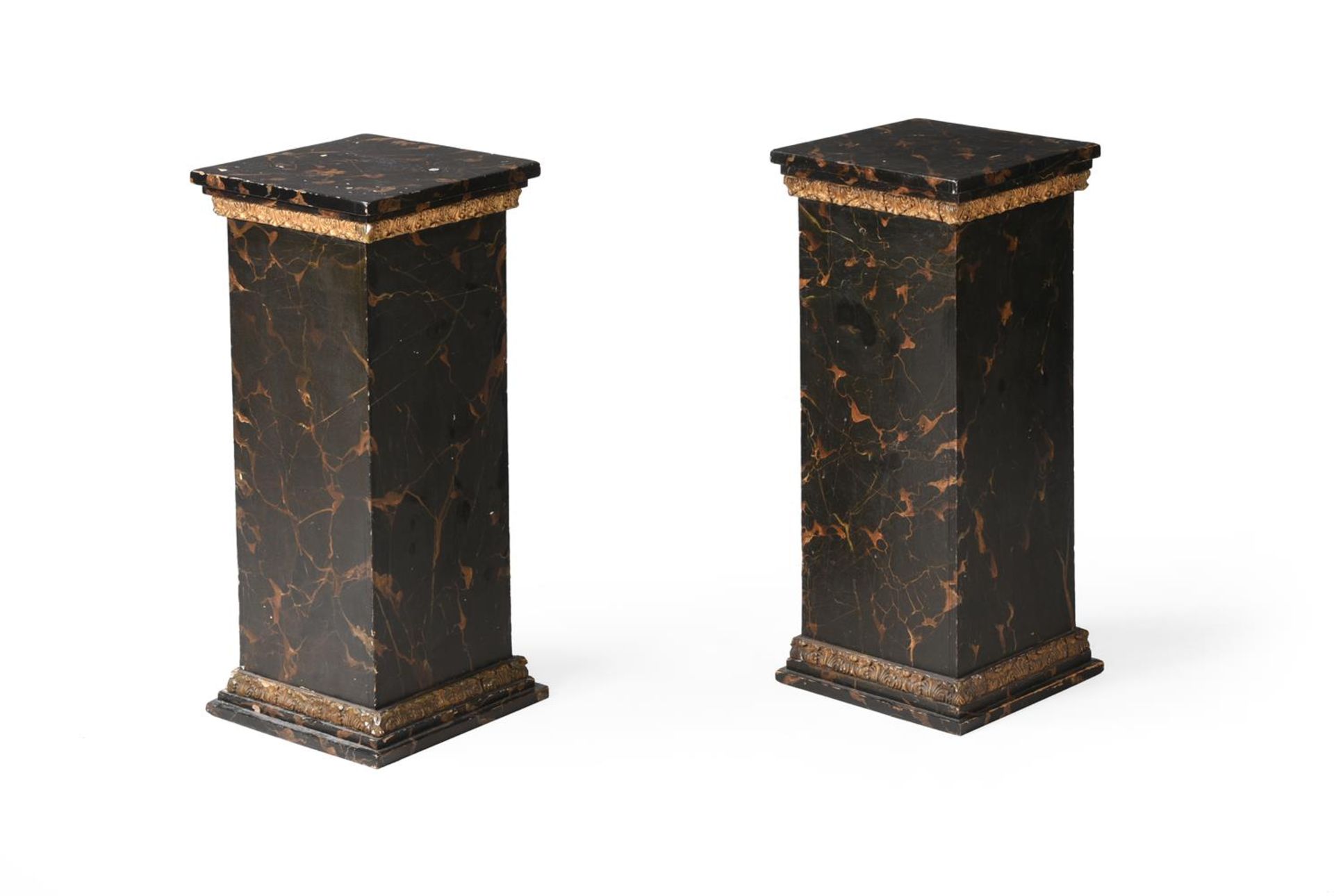 A PAIR OF WOOD PEDESTALS PAINTED TO SIMULATE MARBLE, LATE 19TH/EARLY 20TH CENTURY