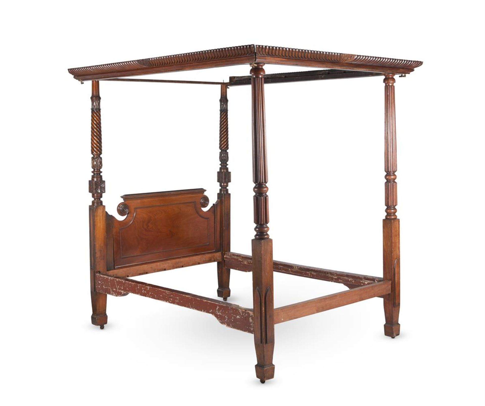 A WILLIAM IV CARVED MAHOGANY FOUR POST BED, CIRCA 1835