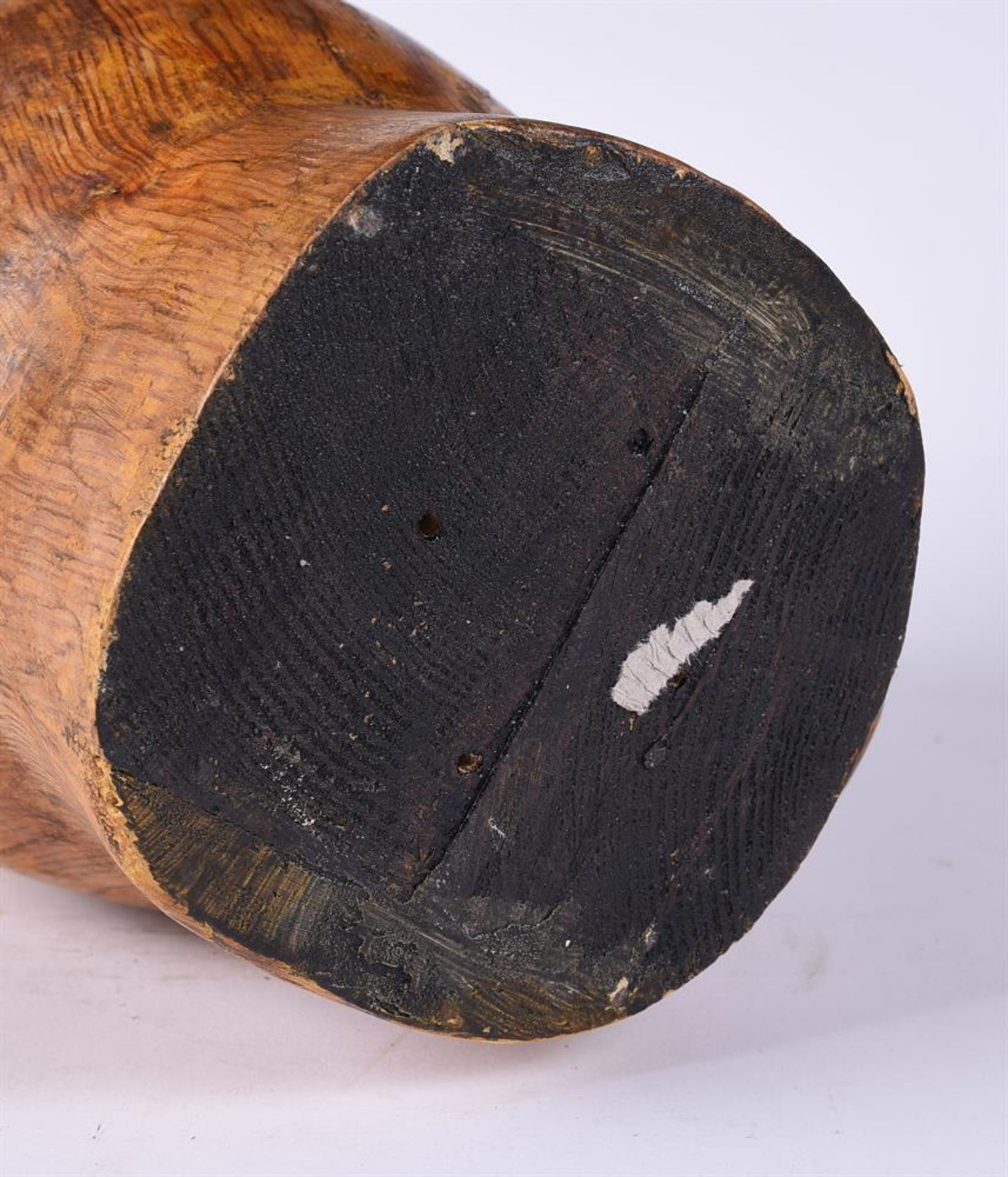 A CARVED PINE MILLINER'S BLOCK IN THE FORM OF A MOUSTACHIOED MAN, LATE 19TH/EARLY 20TH CENTURY - Image 5 of 5