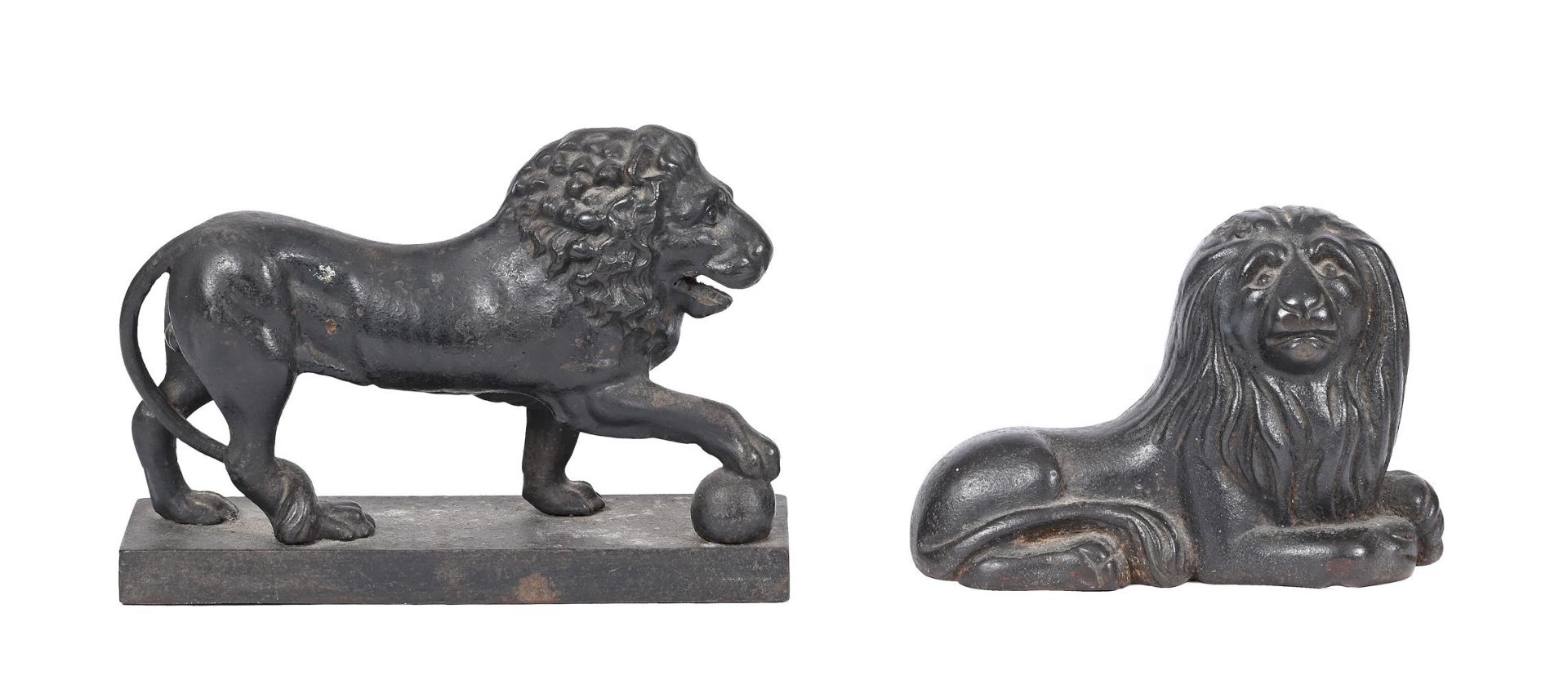 A CAST IRON MEDICI LION PATTERN DOORSTOP