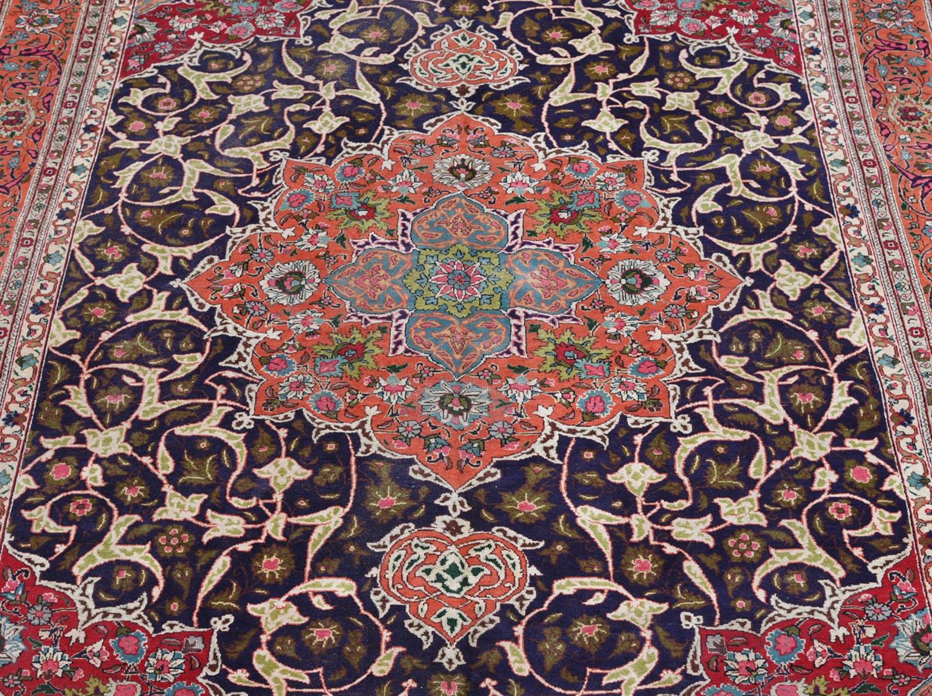 A TABRIZ CARPET - Image 2 of 3