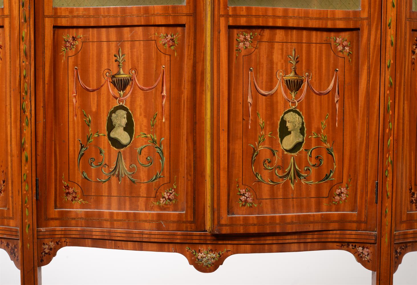 A SHERATON REVIVAL SATINWOOD AND POLYCHROME PAINTED DISPLAY CABINET - Image 3 of 5