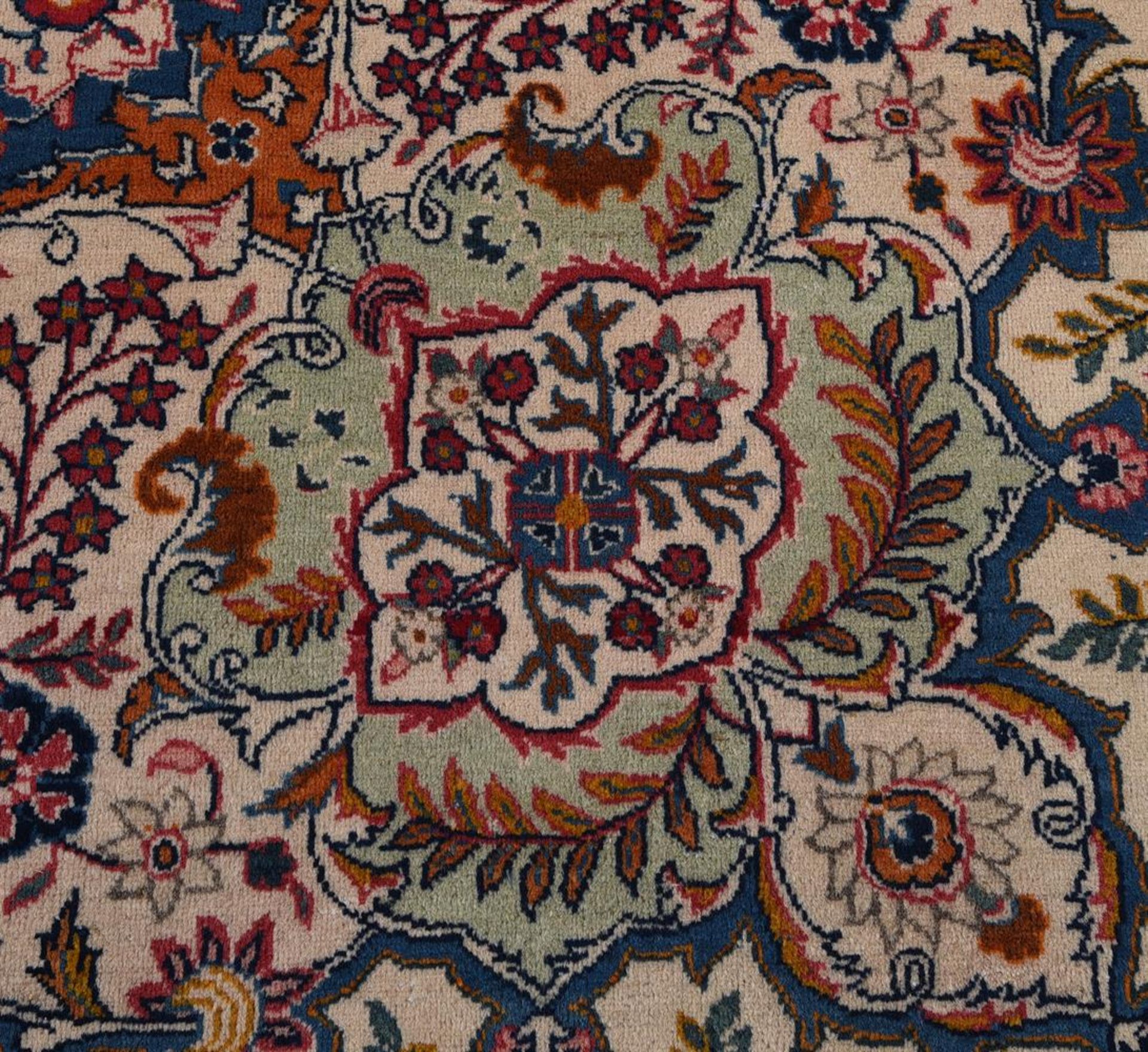 A KASHAN CARPET - Image 4 of 4