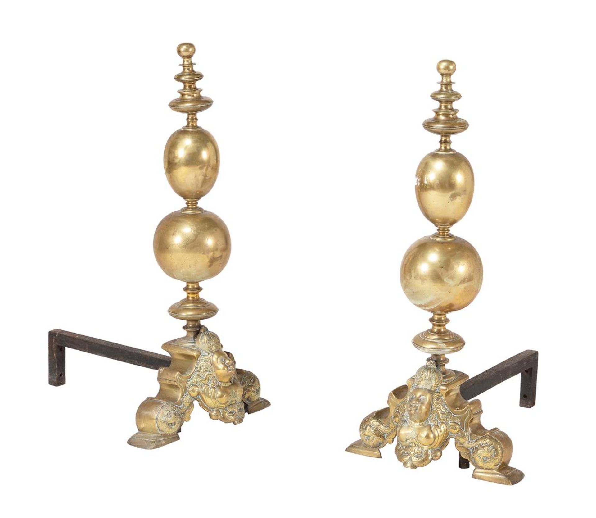A PAIR OF BRASS AND IRON ANDIRONS OF DOUBLE-KNOPPED FORM IN 18TH CENTURY STYLE
