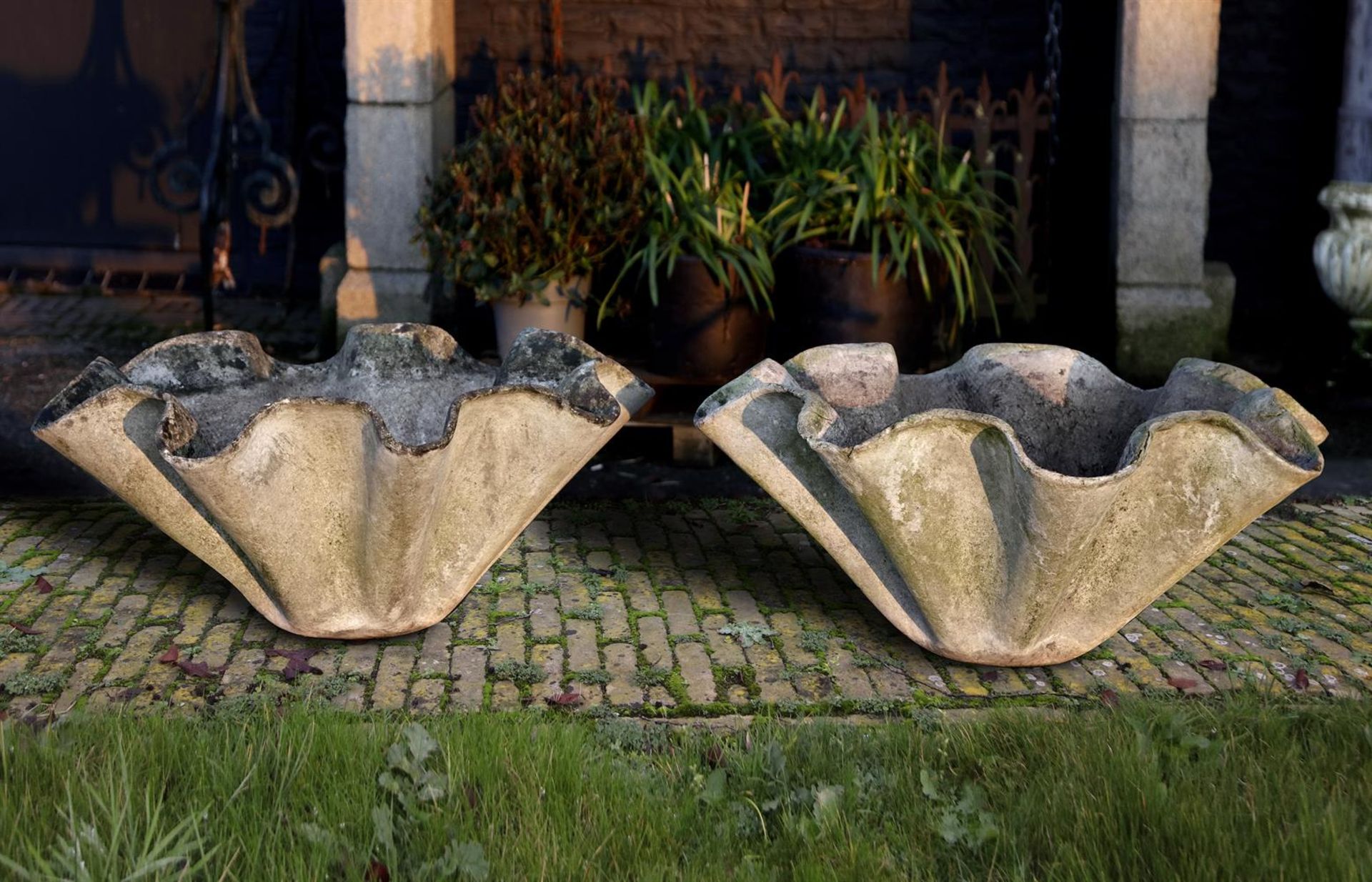 Ω WILLY GUHL (SWISS 1915-2004), A PAIR OF ETERNIT 'SERVIËT' PLANTERS