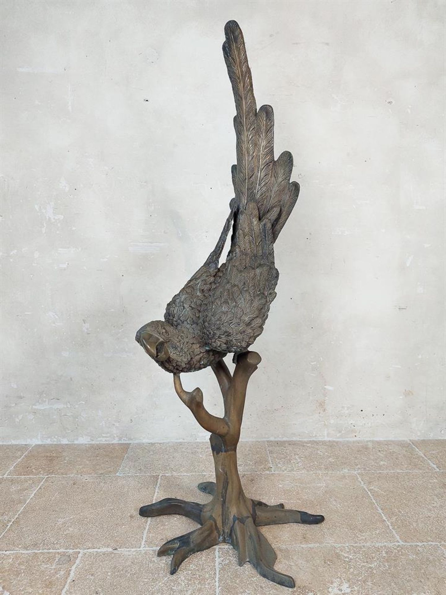 λ Ω M PIOCHE (FRENCH, 20TH CENTURY) A LARGE CAST BRONZE ANIMALIER FIGURE OF A PARROT - Image 2 of 2