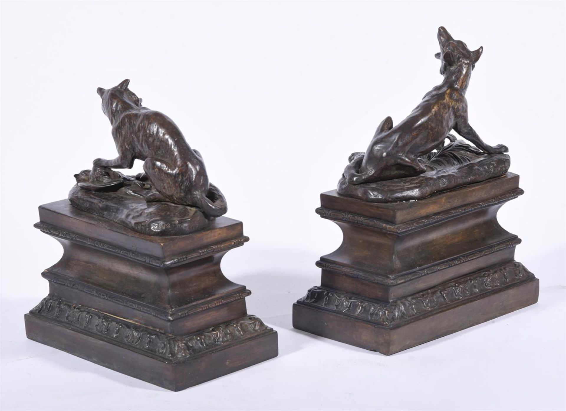 A PAIR OF BRONZE FIGURES OF WILD DOGSLATE 19TH CENTURY - Image 4 of 4