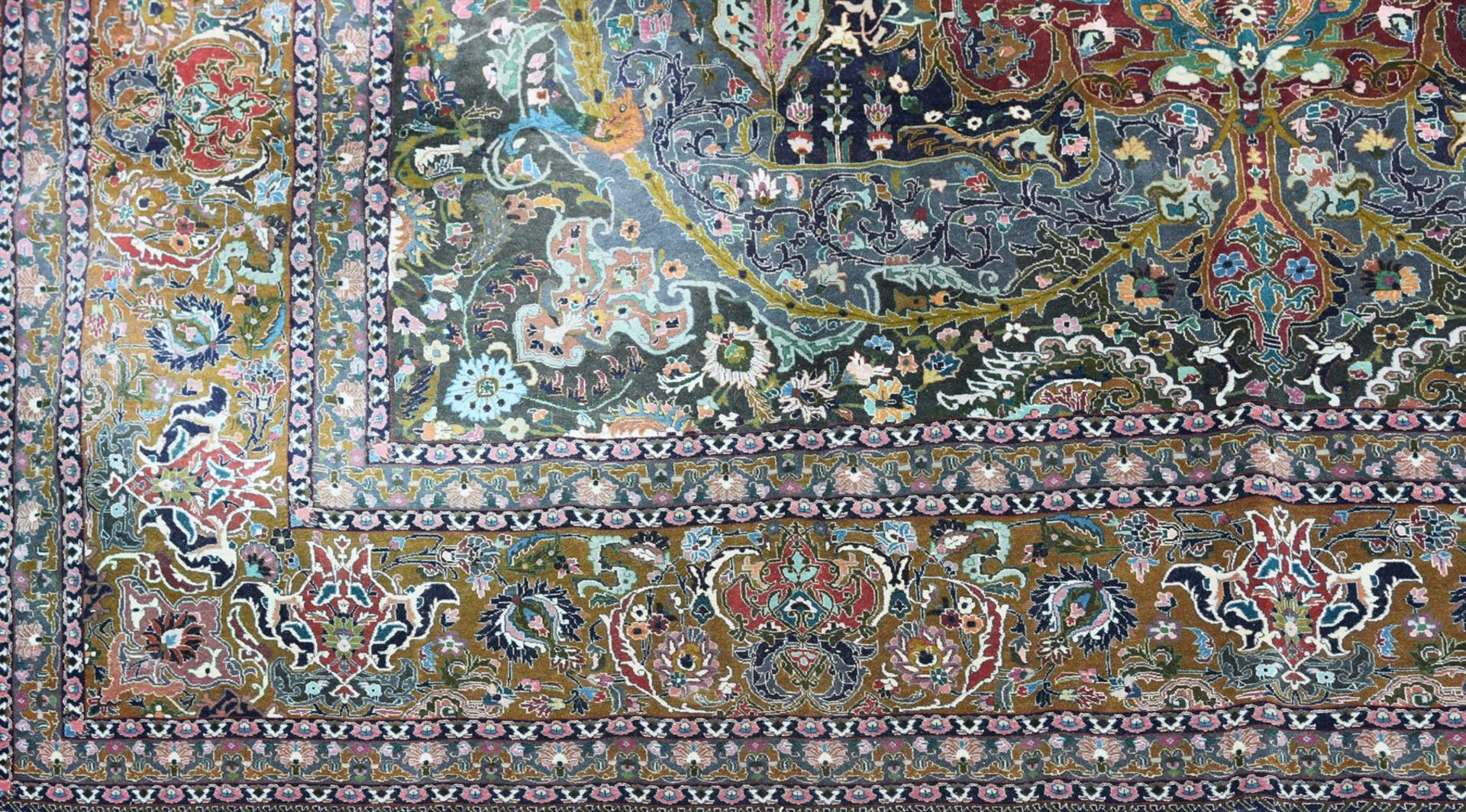 A CENTRAL PERISAN CARPET - Image 2 of 2