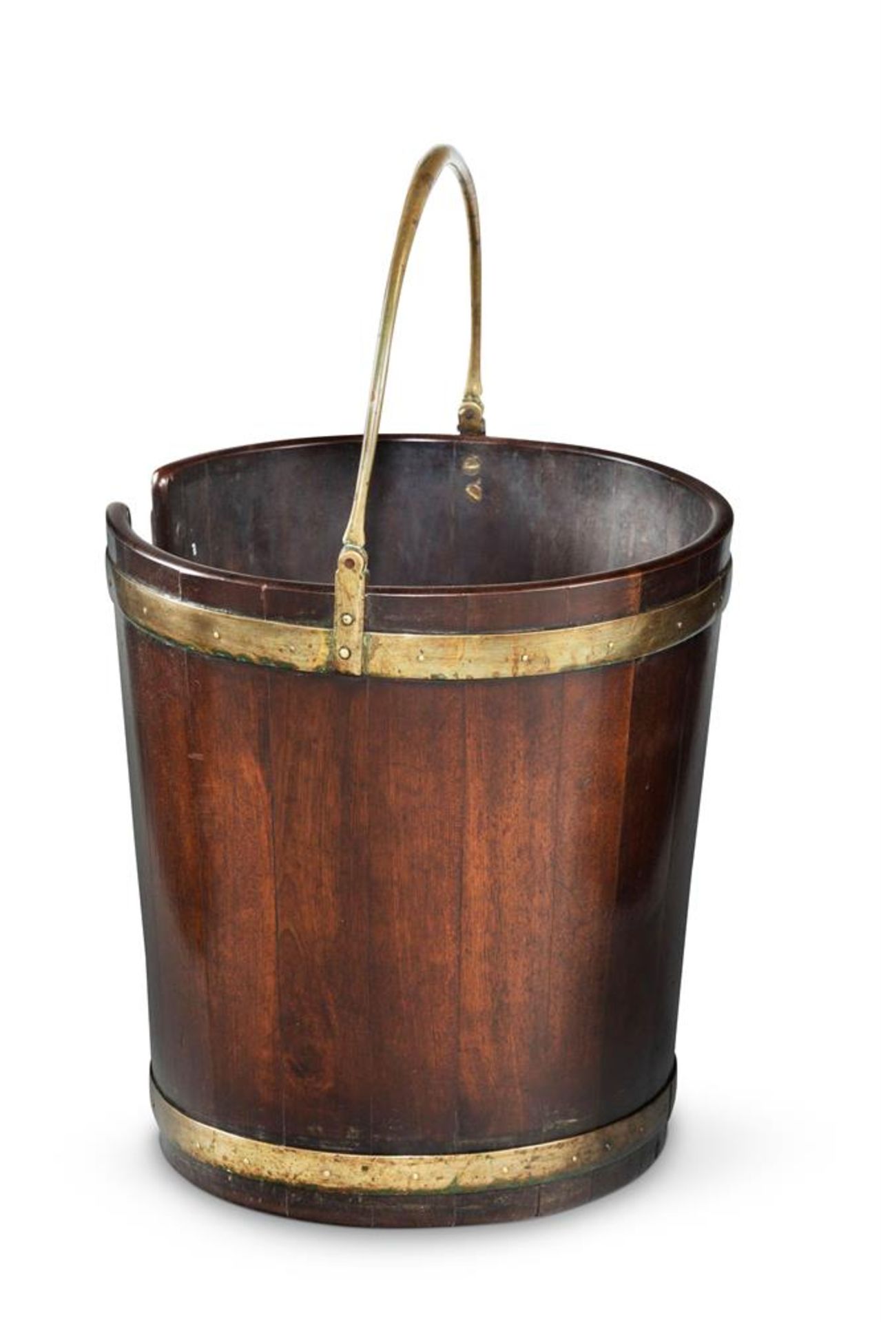 A PAIR OF GEORGE III MAHOGANY AND BRASS BOUND PLATE BUCKETS, CIRCA 1760 - Bild 2 aus 3