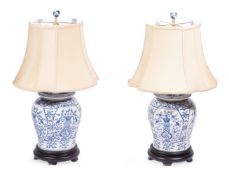 A PAIR OF MODERN CHINESE BLUE AND WHITE PORCELAIN BALUSTER TABLE LAMPS
