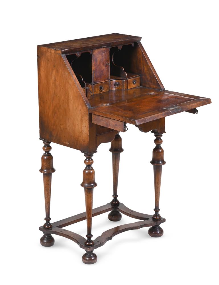 A WALNUT SMALL BUREAU ON STAND IN THE QUEEN ANNE STYLE, 20TH CENTURY - Image 2 of 3