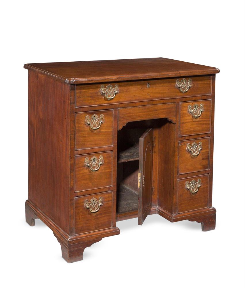 A GEORGE III MAHOGANY KNEEHOLE DESK, THIRD QUARTER 18TH CENTURY